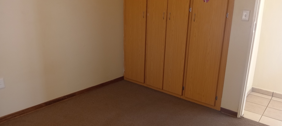 2 Bedroom Property for Sale in Meiringspark North West